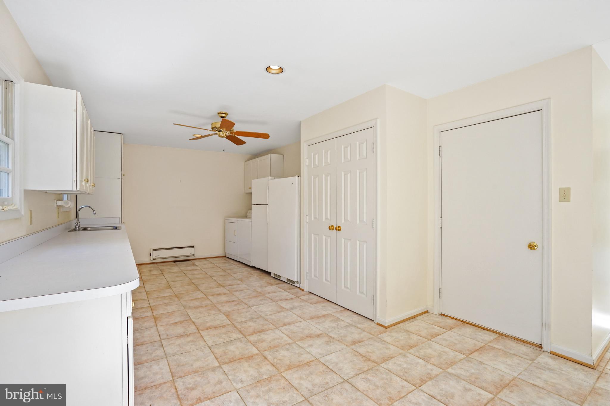 13422 Query Mill Rd