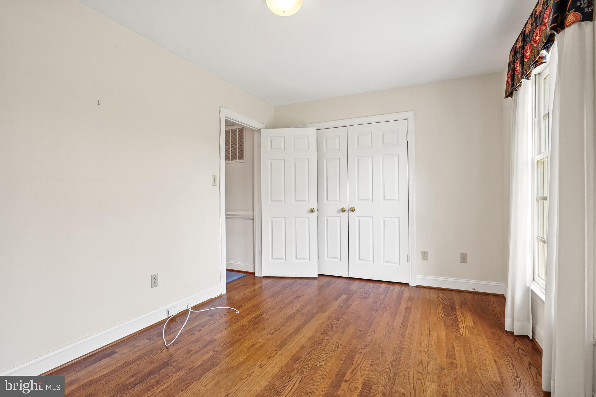 13422 Query Mill Rd
