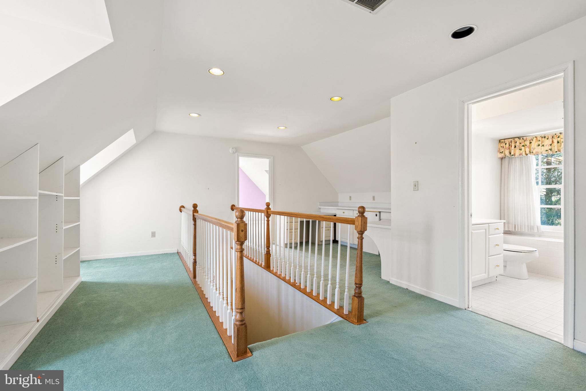 13422 Query Mill Rd