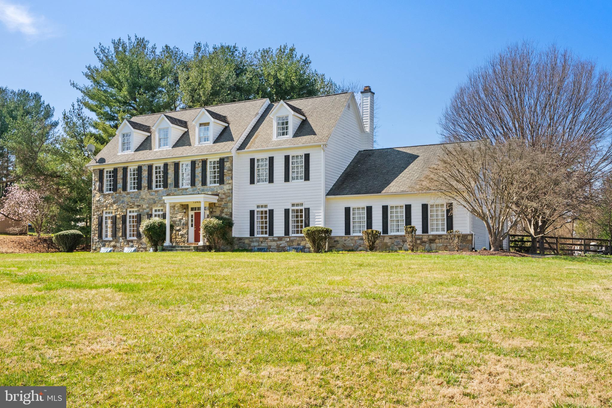 13422 Query Mill Rd