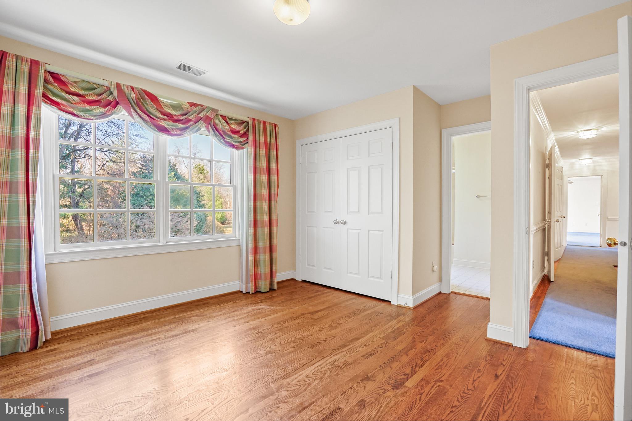 13422 Query Mill Rd