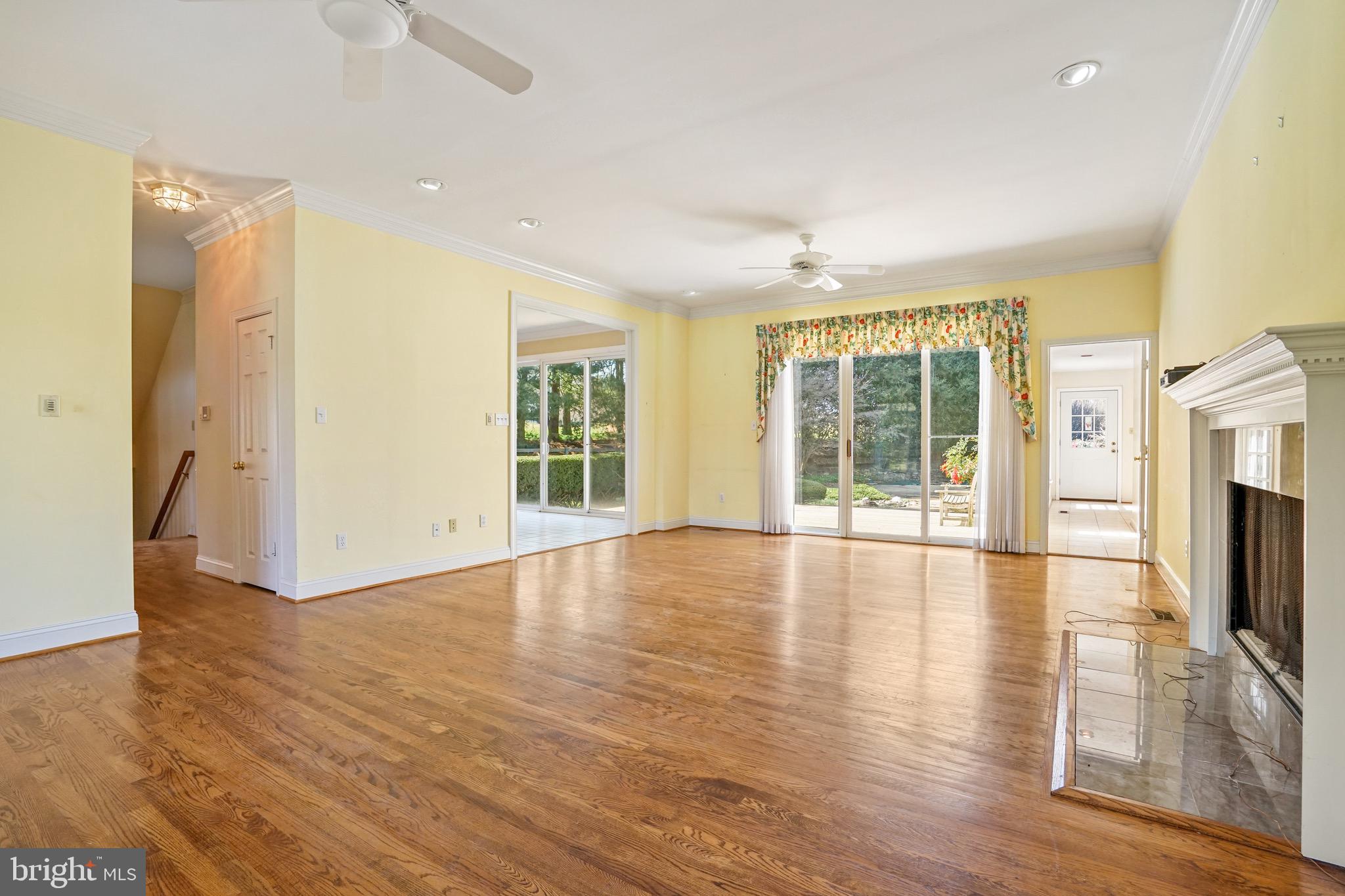 13422 Query Mill Rd