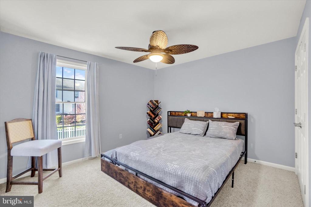 165 Locust Hill Rd