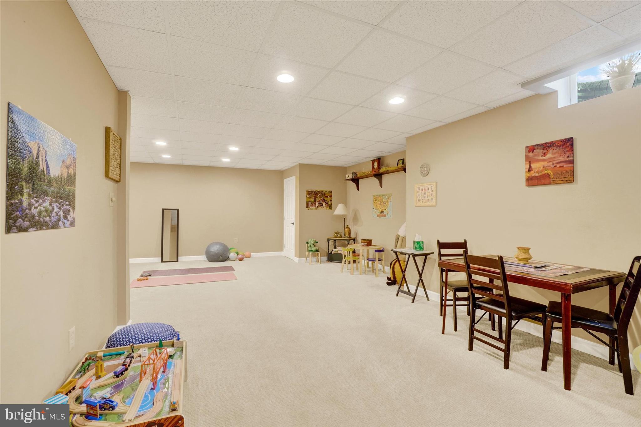 165 Locust Hill Rd