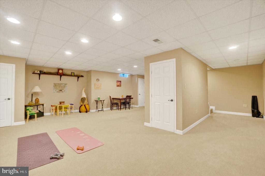 165 Locust Hill Rd