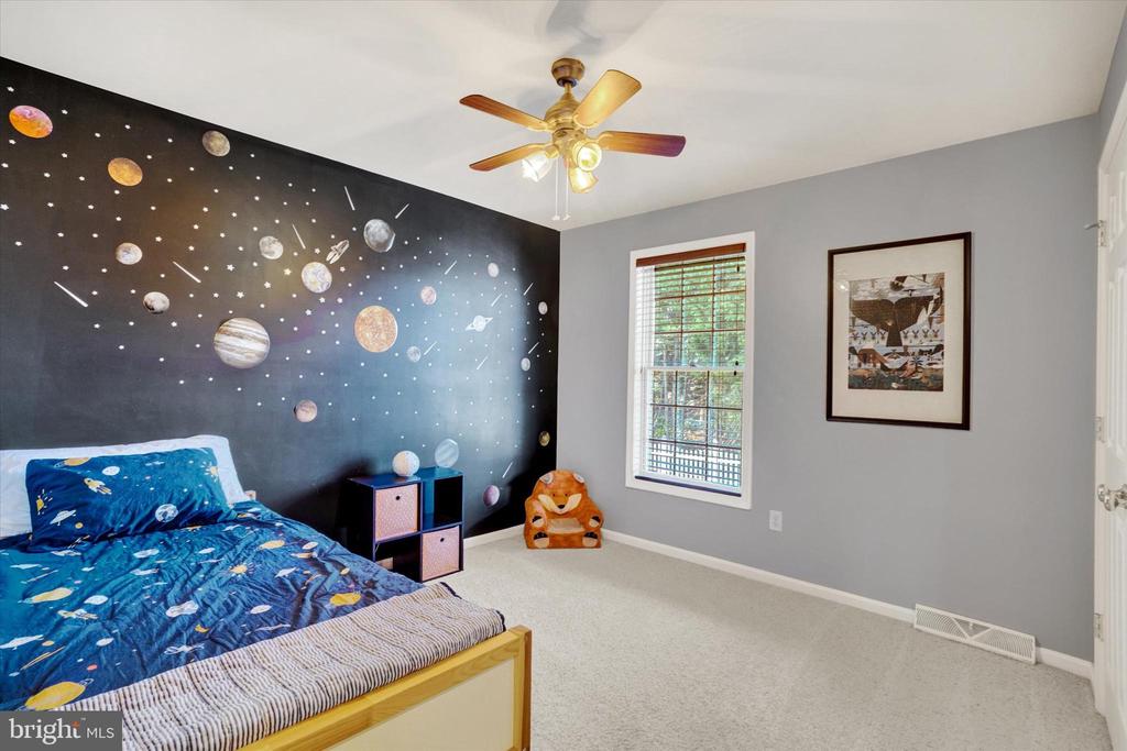 165 Locust Hill Rd