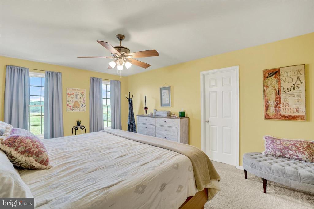 165 Locust Hill Rd