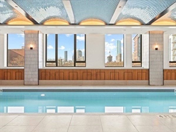 380 Harrison Ave # 1006