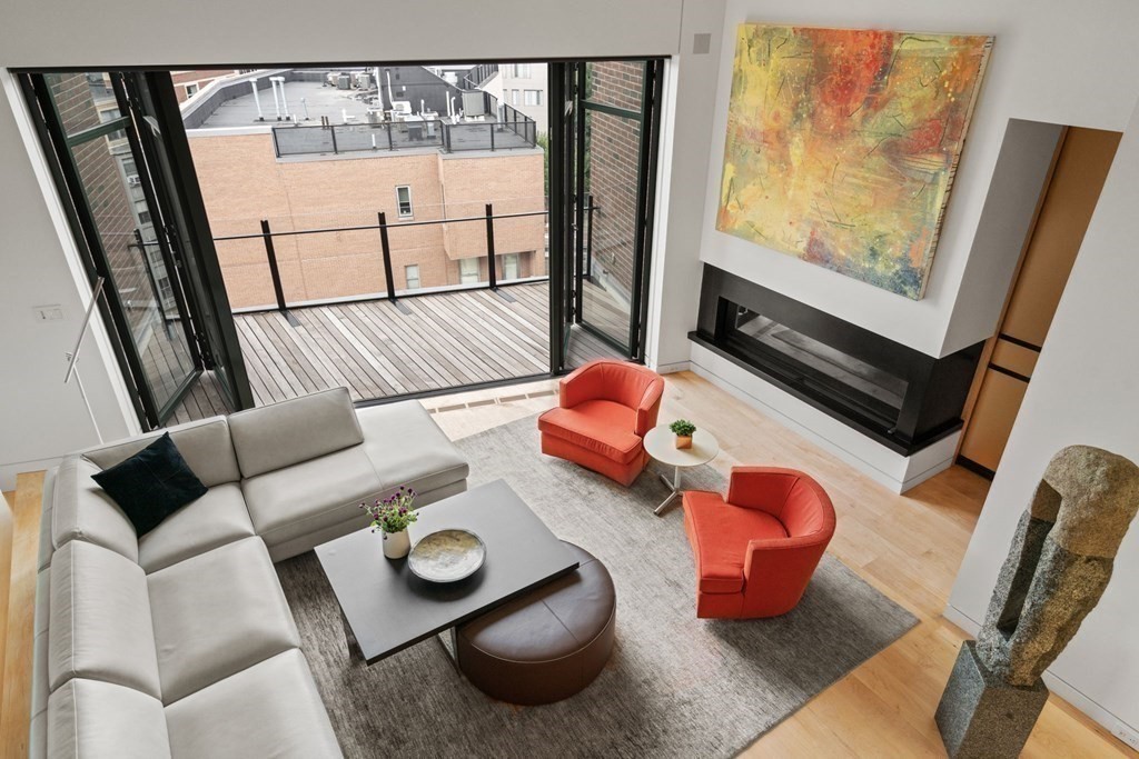 485 Harrison Ave Unit: PH609