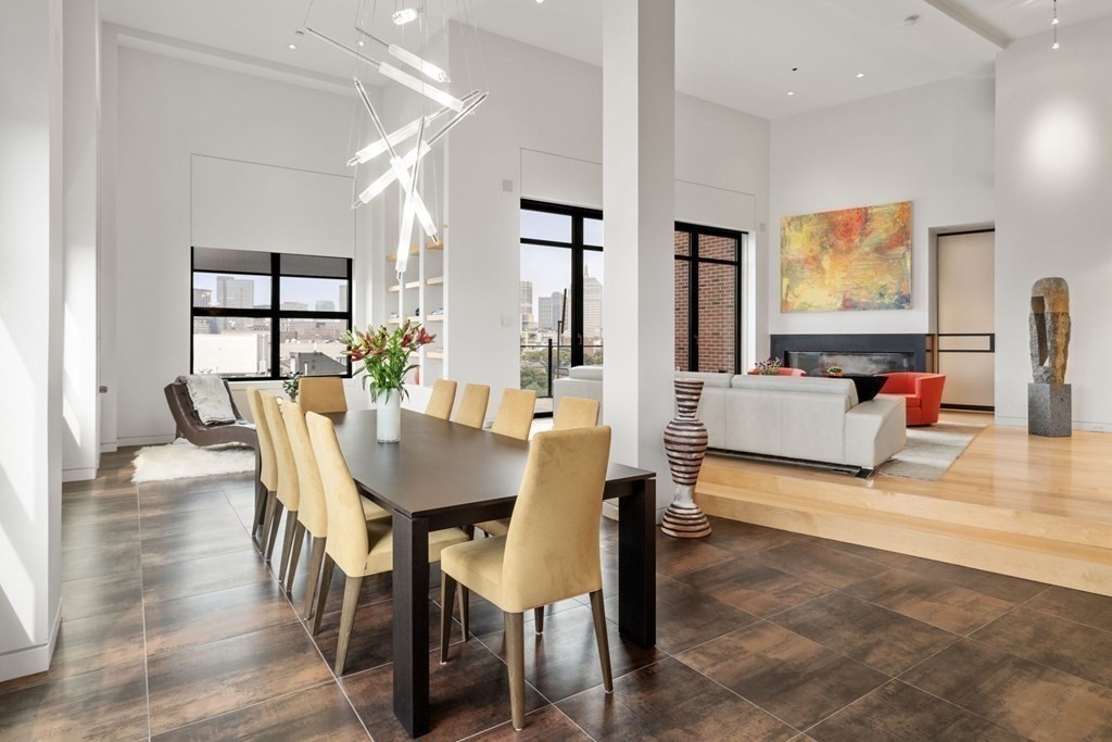 485 Harrison Ave Unit: PH609