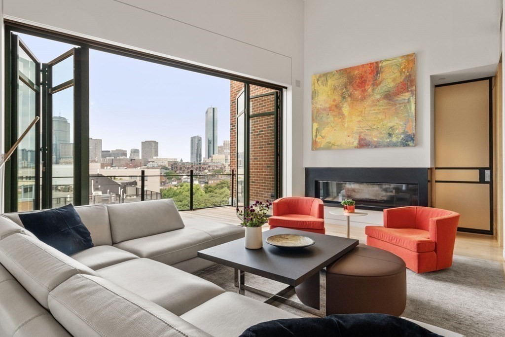 485 Harrison Ave Unit: PH609