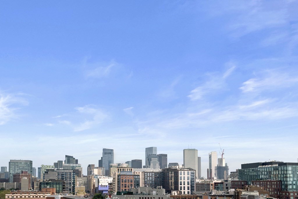 485 Harrison Ave Unit: PH609