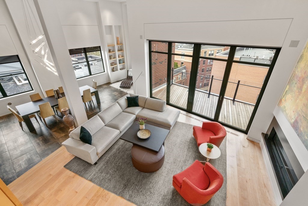 485 Harrison Ave Unit: PH609