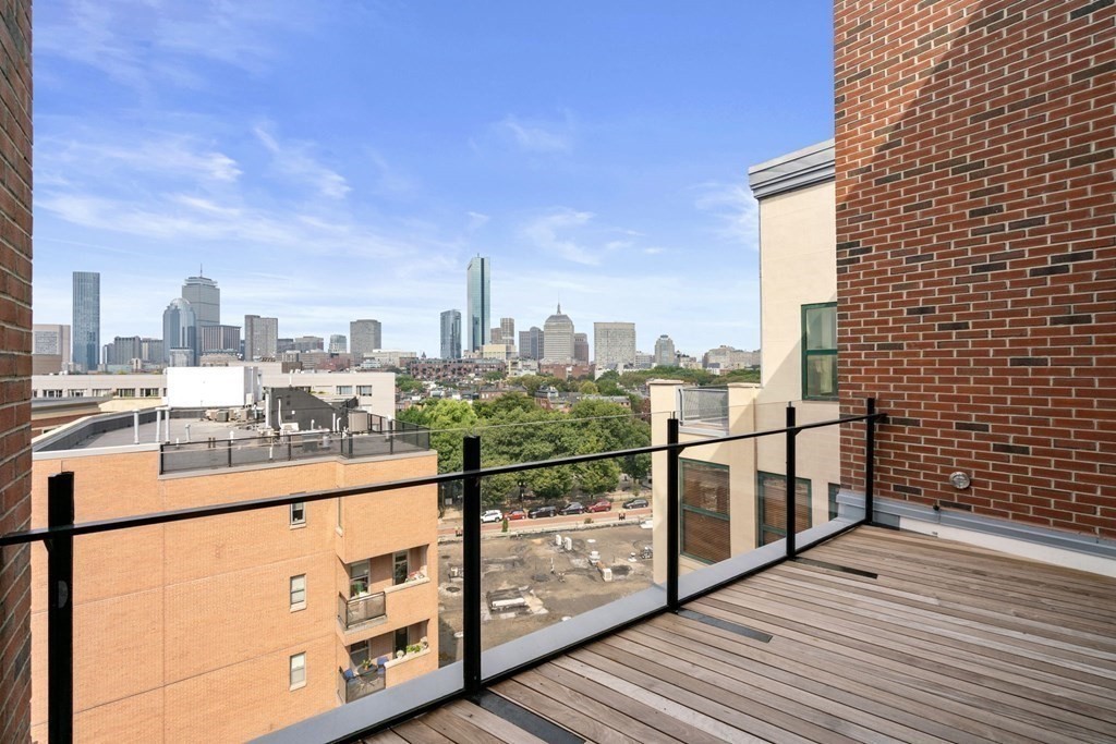485 Harrison Ave Unit: PH609