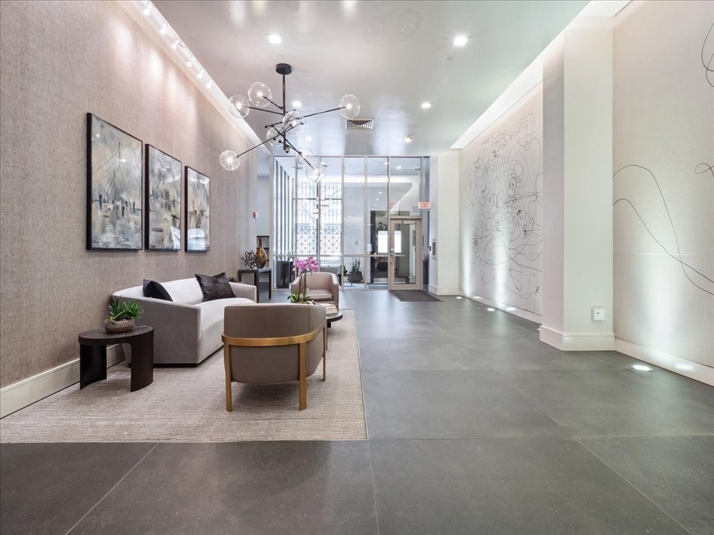 30 Union Park St # 402