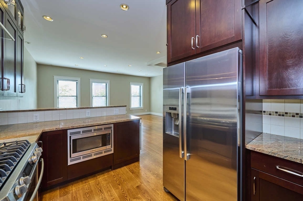 130 Union Park St # 3