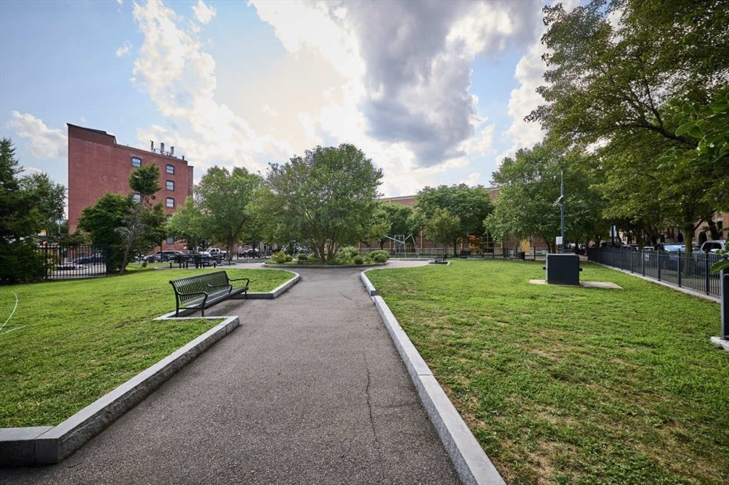 130 Union Park St # 3