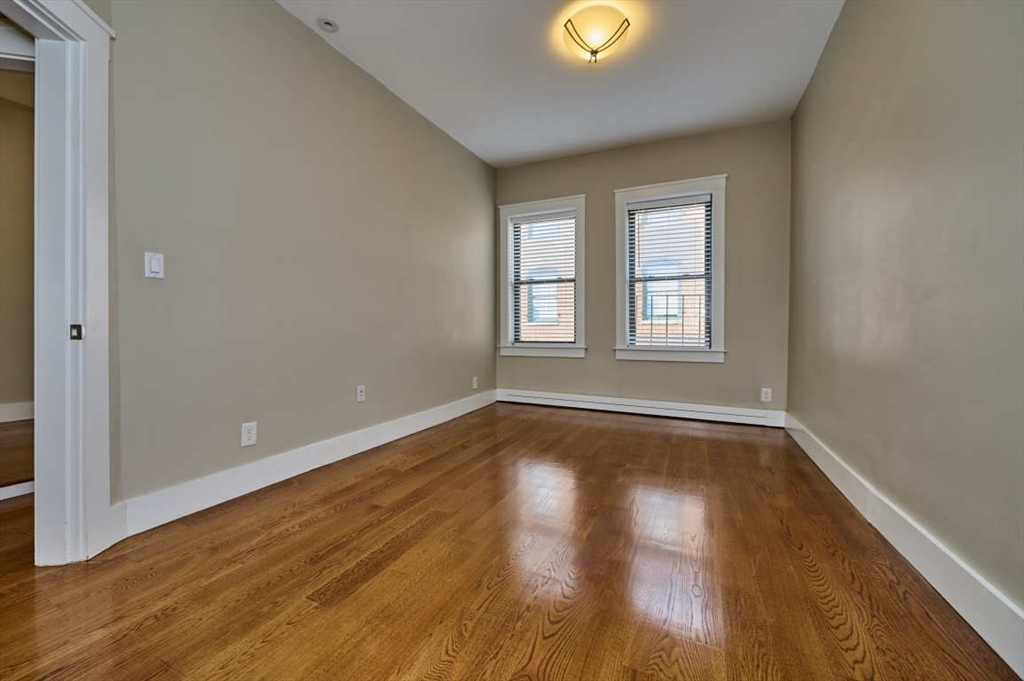 130 Union Park St # 3