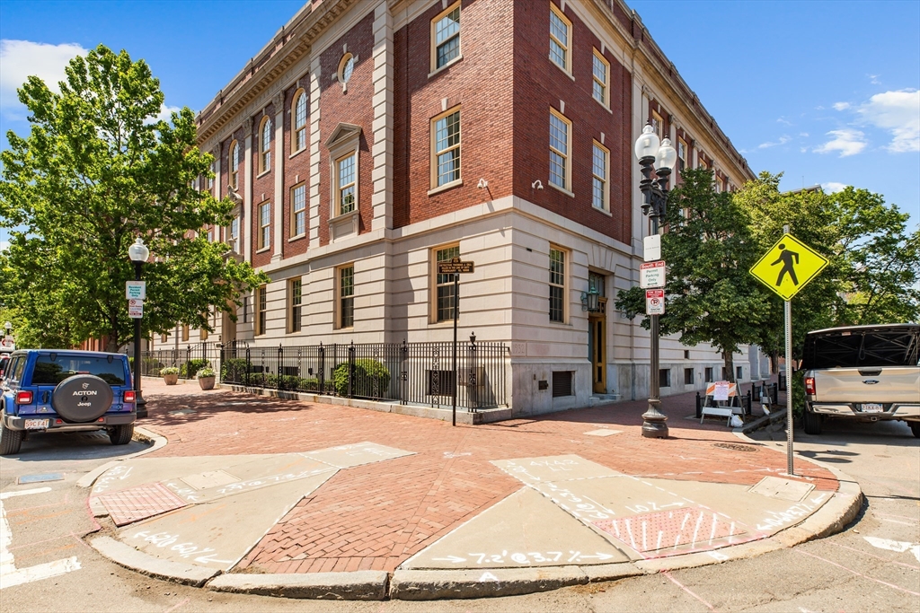 7 Warren Ave Unit: PH24