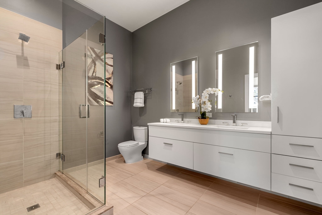 40 Traveler St # 115