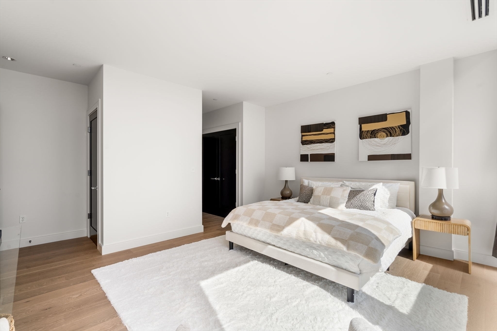 30 Union Park St # 403