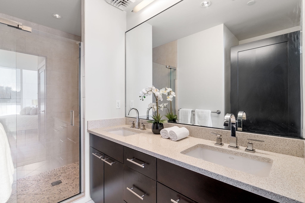 30 Union Park St # 403