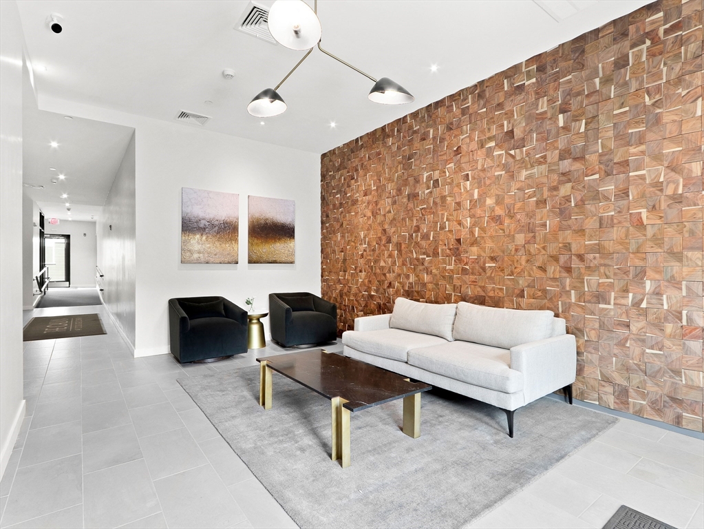 420 Harvard Street # 305