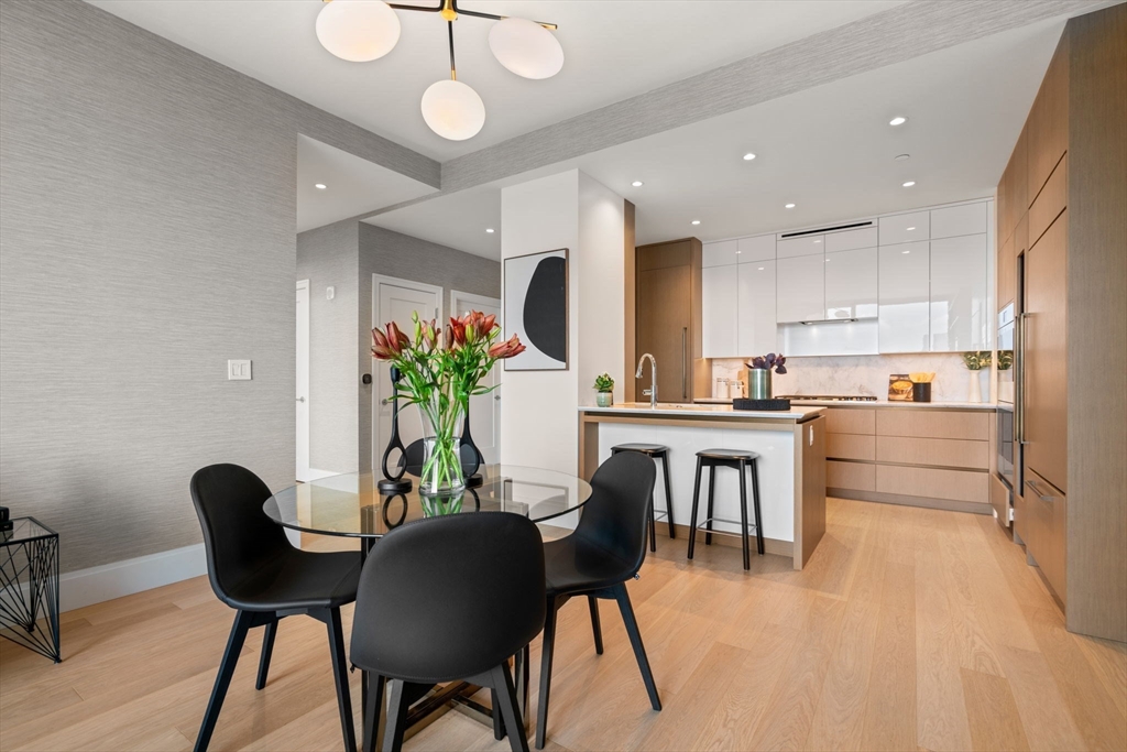 380 Harrison Ave Unit: PH1H