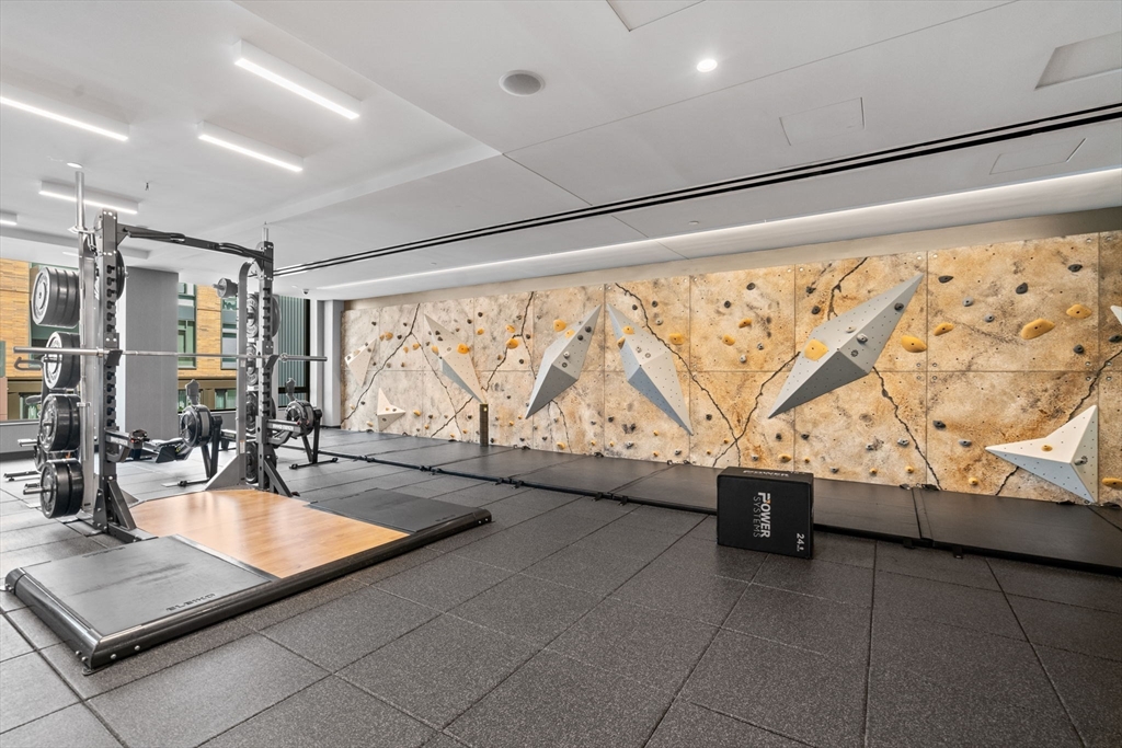 380 Harrison Ave Unit: PH1H