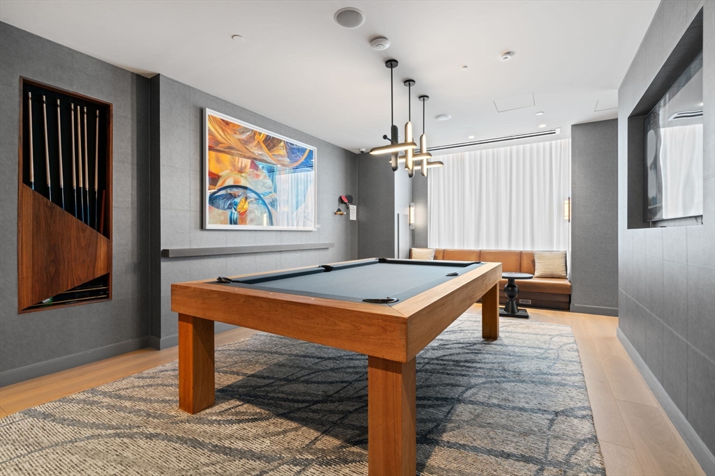 380 Harrison Ave Unit: PH1H