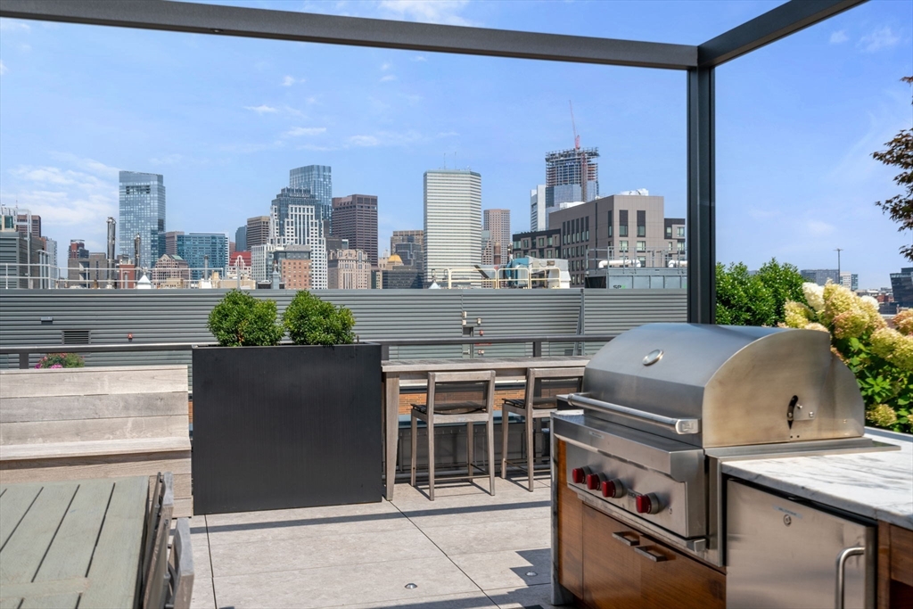 380 Harrison Ave Unit: PH1H