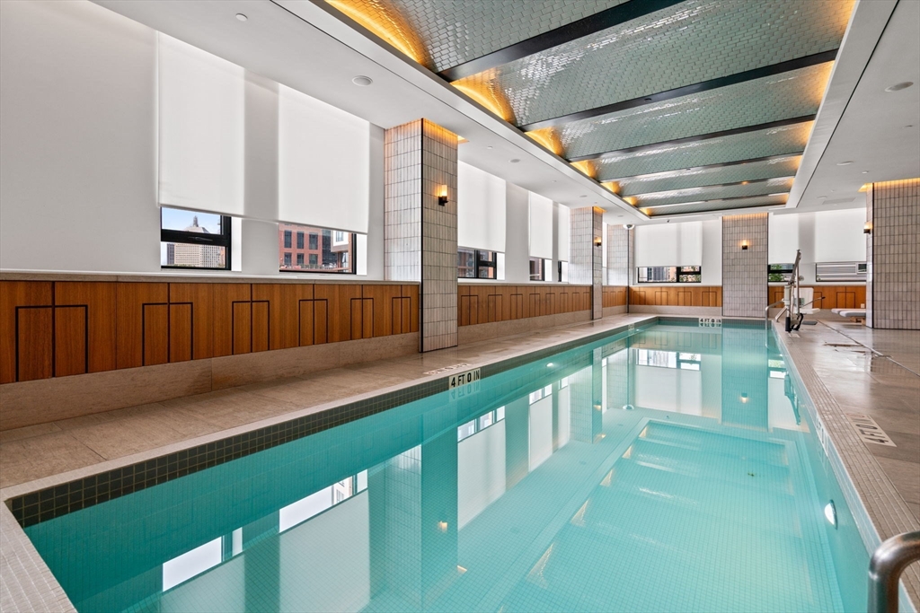 380 Harrison Ave Unit: PH1H