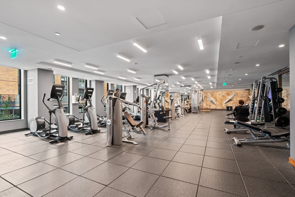 380 Harrison Ave Unit: PH1H