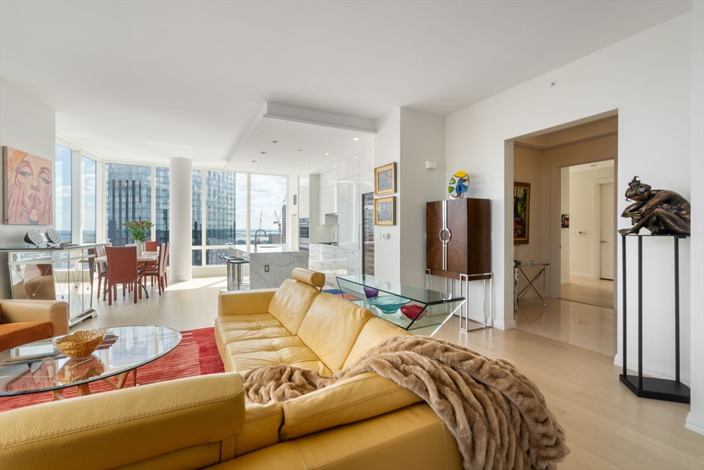 1 Franklin St # 4905