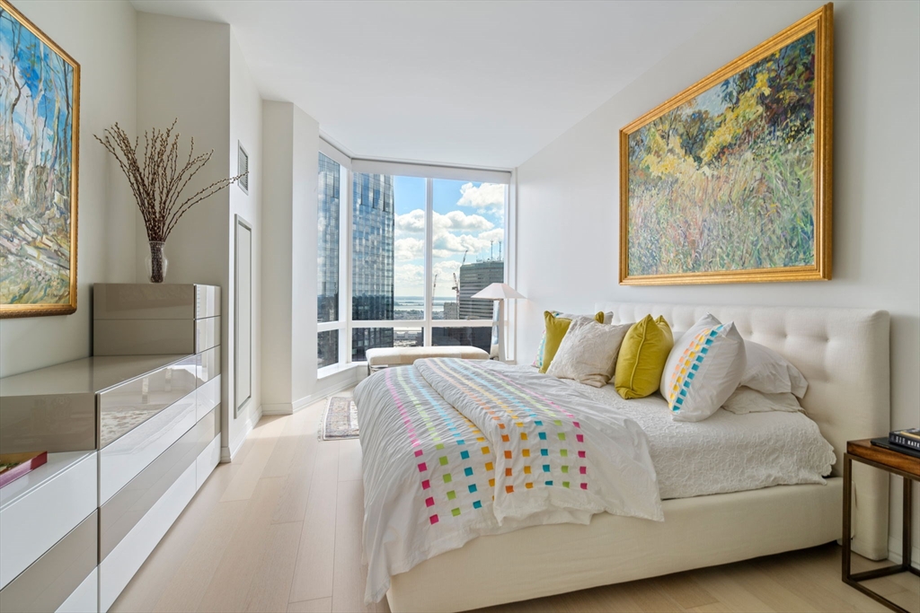 1 Franklin St # 4905