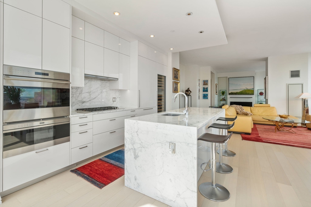 1 Franklin St # 4905