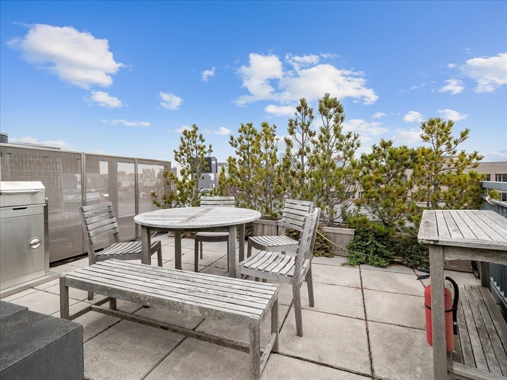 30 Union Park St # 404