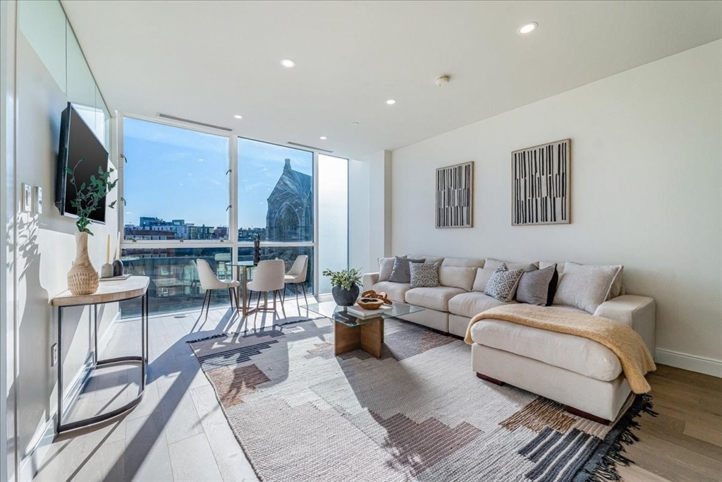 30 Union Park St # 404