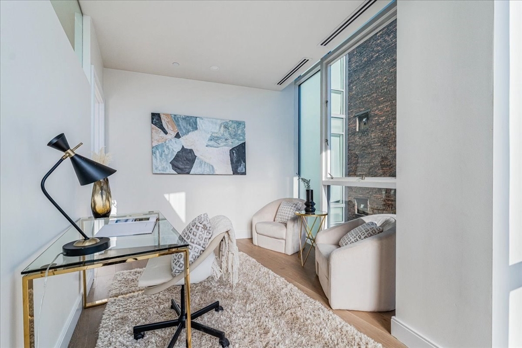 30 Union Park St # 404