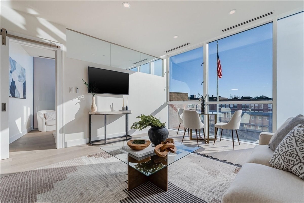 30 Union Park St # 404