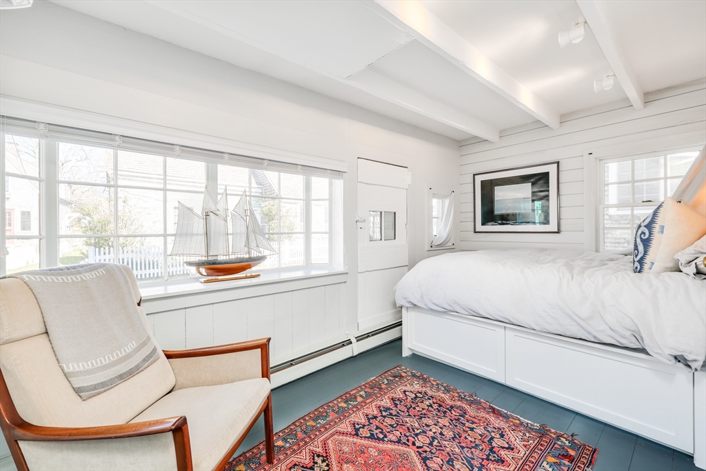 77 Commercial St # 1