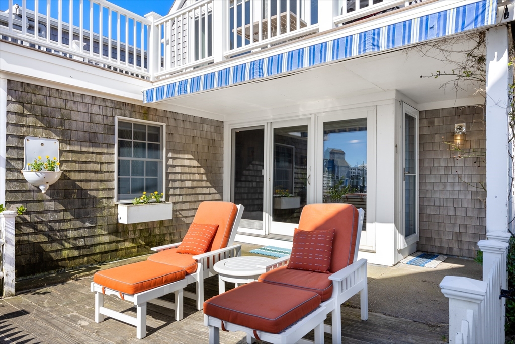 77 Commercial St # 1