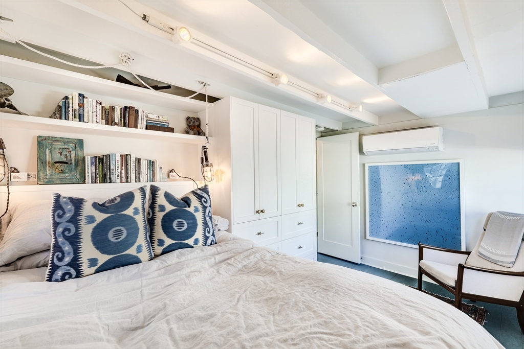 77 Commercial St # 1