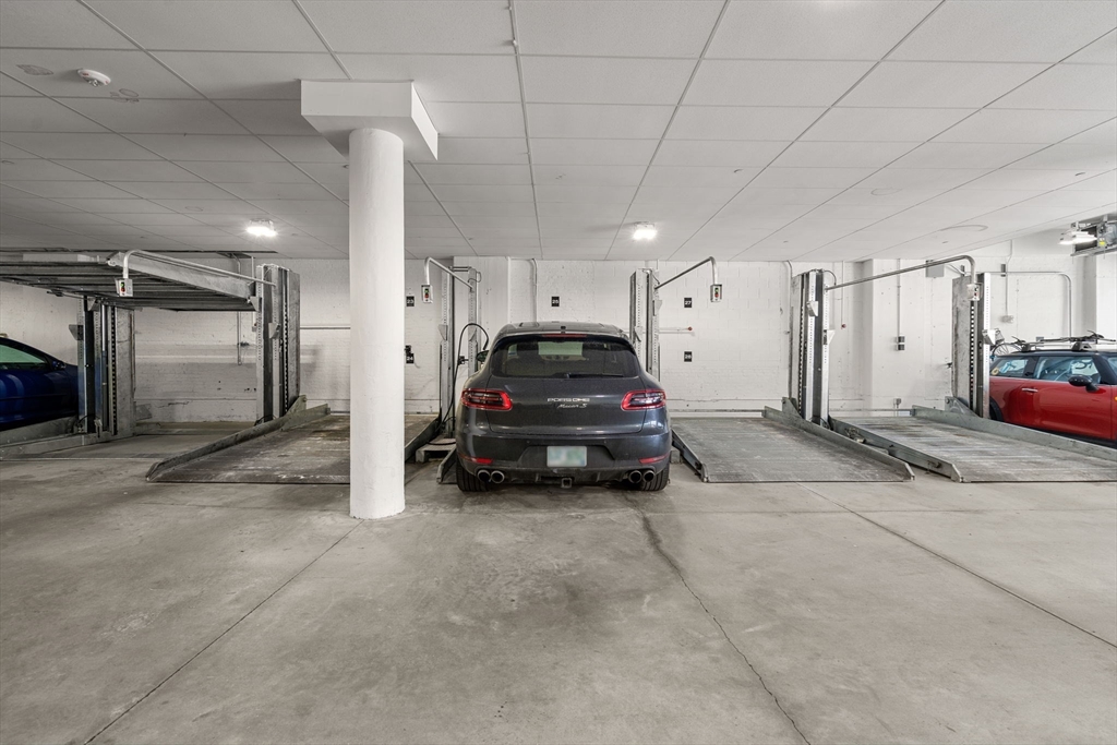 43 Westland Ave Unit: PH3