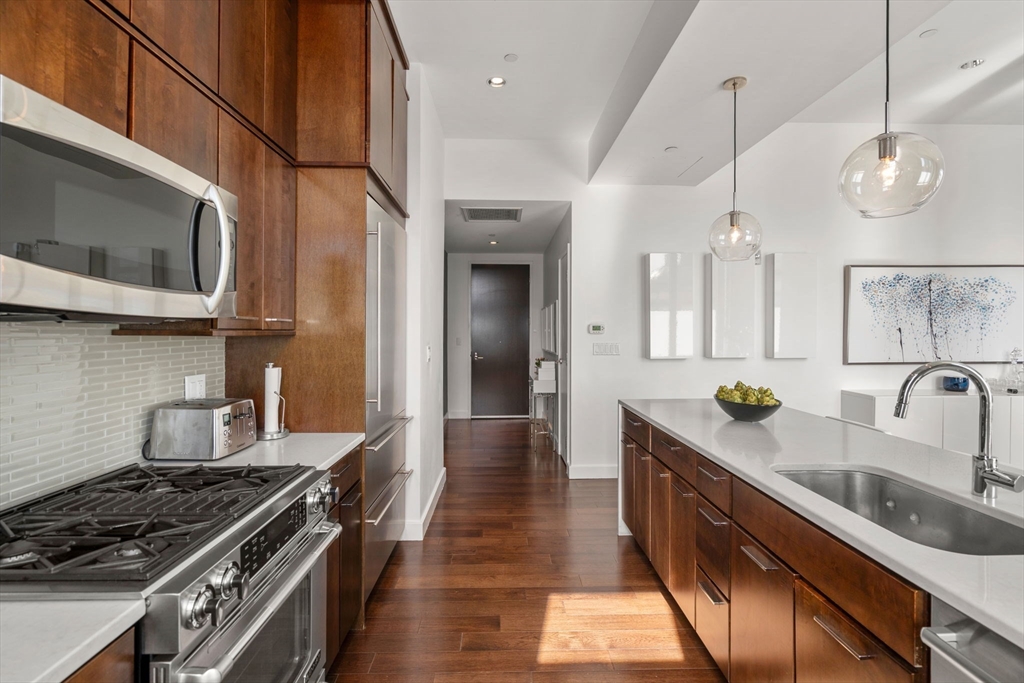 43 Westland Ave Unit: PH3