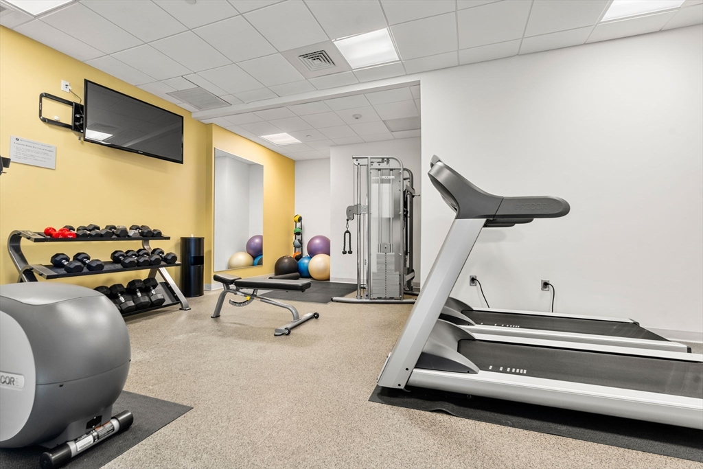 43 Westland Ave # U512