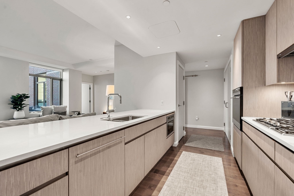 43 Westland Ave # U512