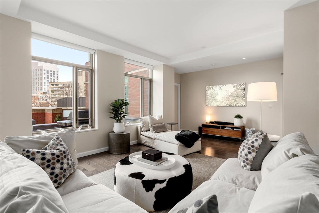 43 Westland Ave # U512