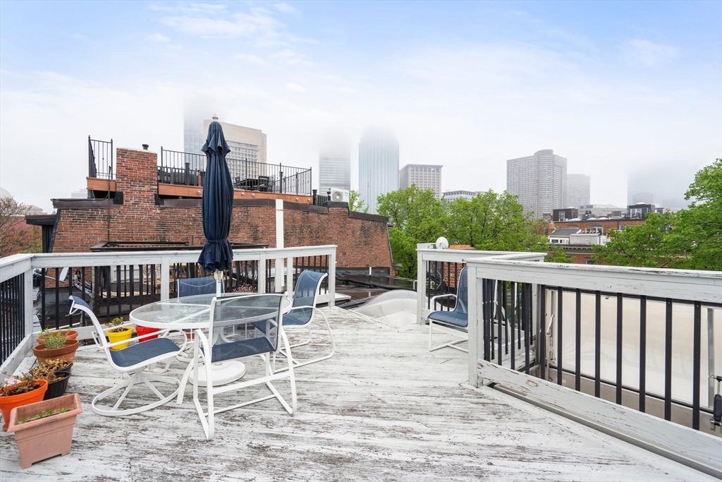 24 Greenwich Park PH Unit: 2 & PH