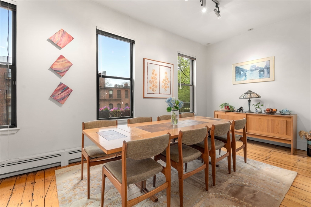 24 Greenwich Park PH Unit: 2 & PH